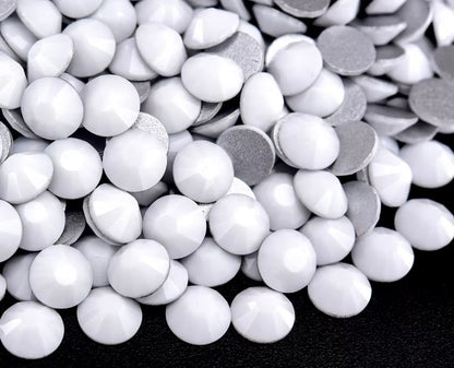 Solid White Glass Flatback Round Rhinestone 12 Cut Facet