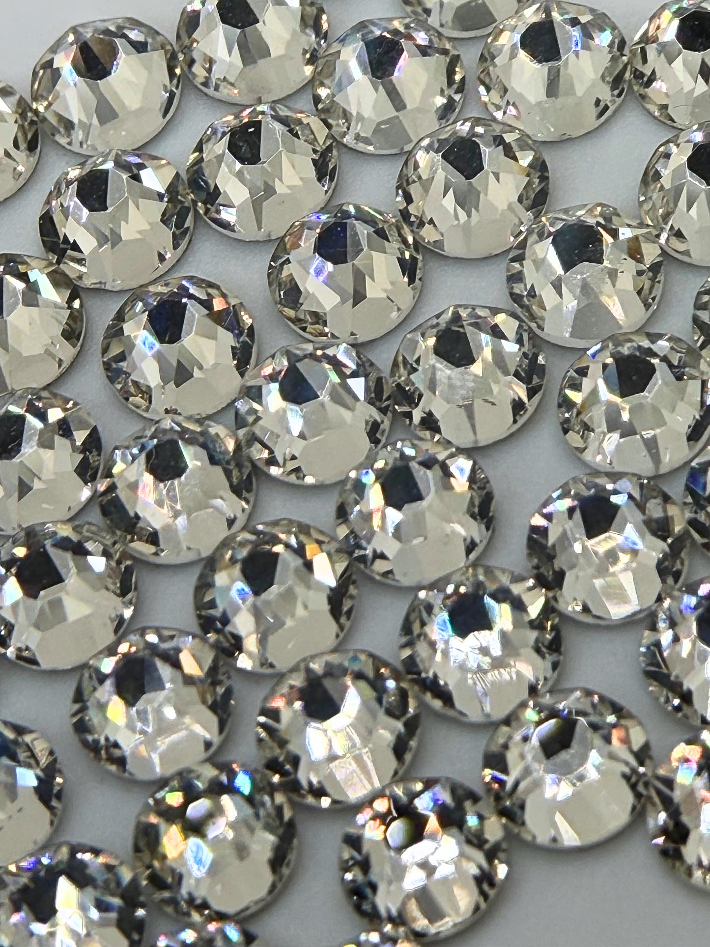 SS16 Crystal Flatback 12 Cut Rhinestone - Rhythm and Rhinestones