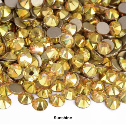 Sunshine Glass Flatback Round Rhinestone 16 Cut Facet