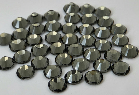 SS20 Black Diamond 12 Cut Flatback Rhinestones