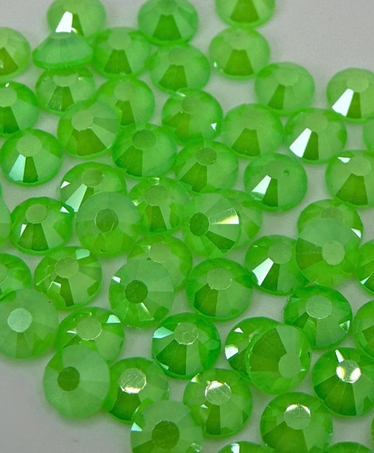 SS20 Neon Green 12 Cut Flatback Rhinestone - Rhythm and Rhinestones